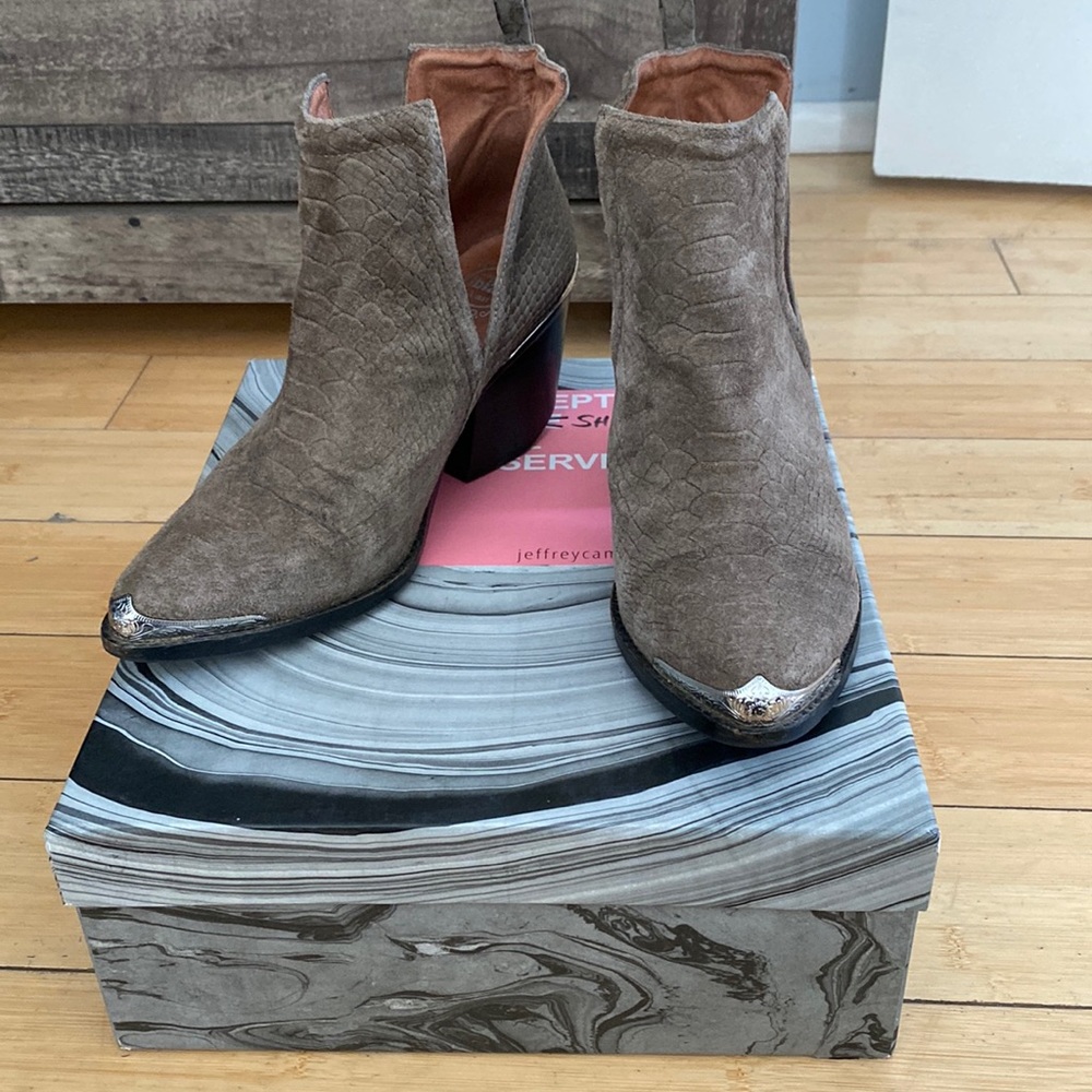 Jeffery Campbell Cromwell booties🎶❤️